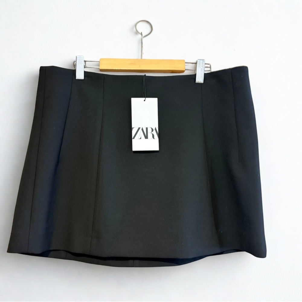 👓 Zara Structured Mini Skirt – XXL (NWT)